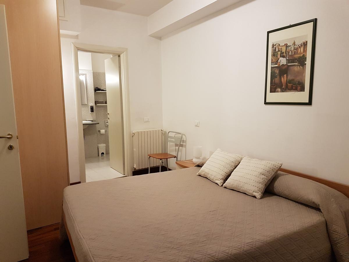 Bed & Parking Leilighet Palermo Eksteriør bilde
